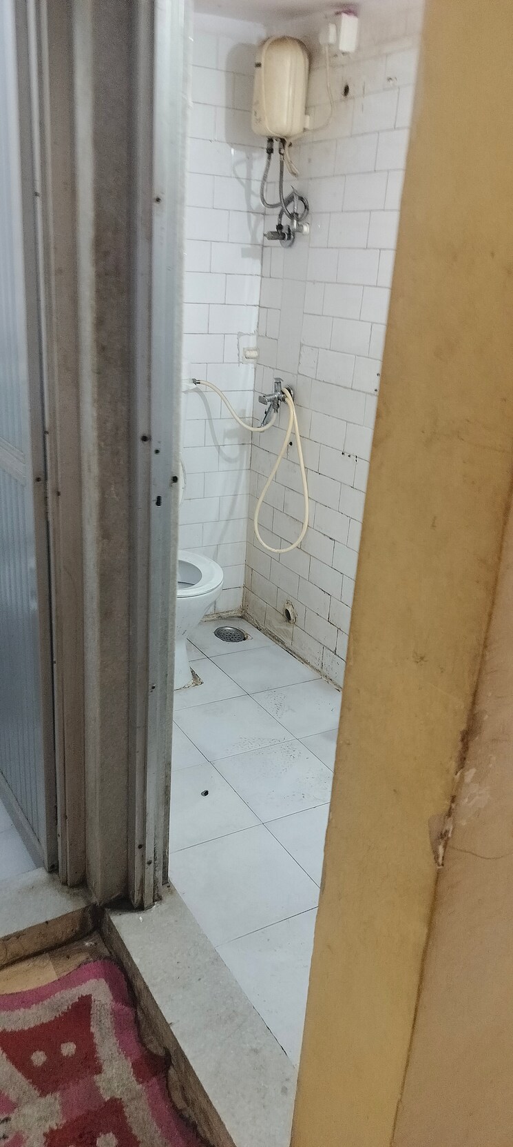 Bathroom, manish-kaveri-chs 1 Bedroom 500 Sq.Ft. Apartment In Andheri West Mumbai 8799898