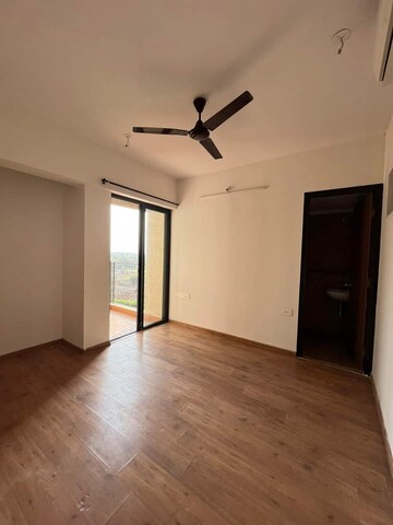 Master Bedroom in 2 BHK Apartment at Lodha Palava Downtown, Dombivli East – for Sale