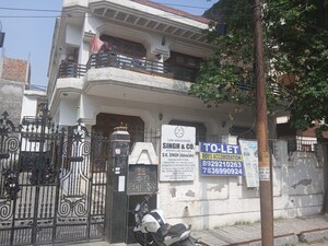 6+ BHK Villa For Sale in RWA Apartments Sector 26, Sector 26