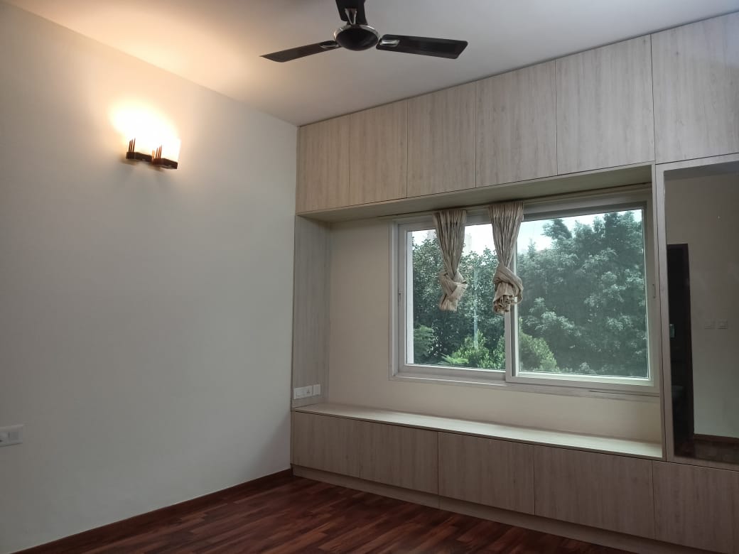 2 BHK Apartment For Rent in L&T Raintree Boulevard Phase 2