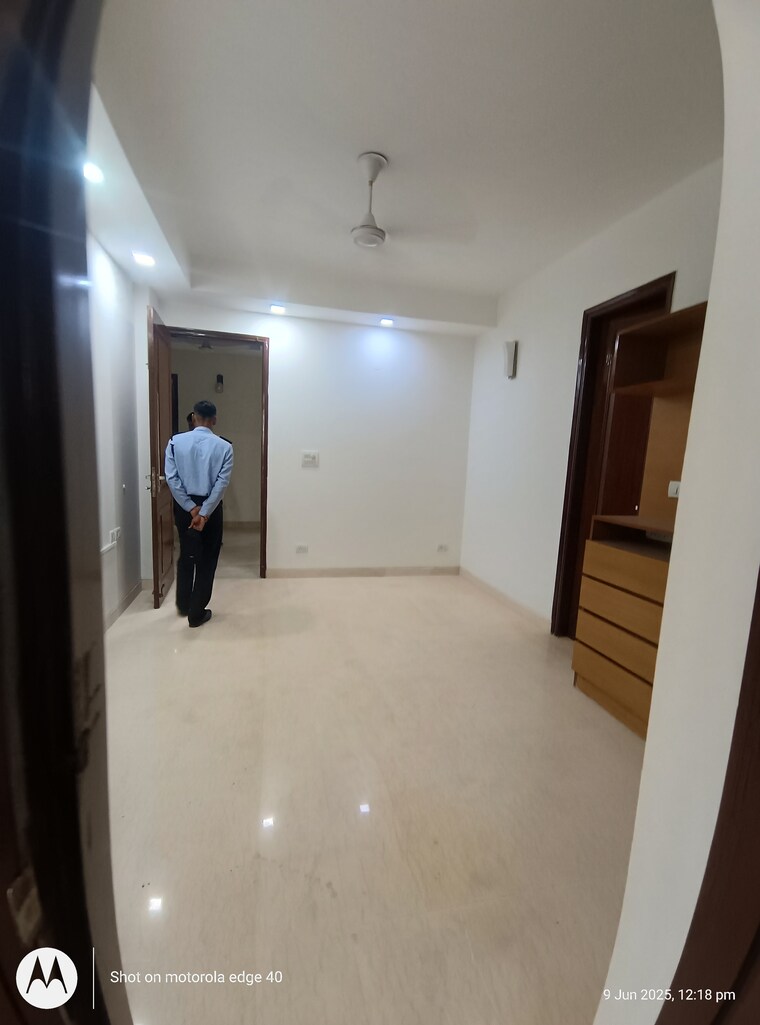 Kitchen, lajpat nagar iii 5 Bedroom 400 Sq.Yd. Builder Floor In Lajpat Nagar Iii Delhi 8799988