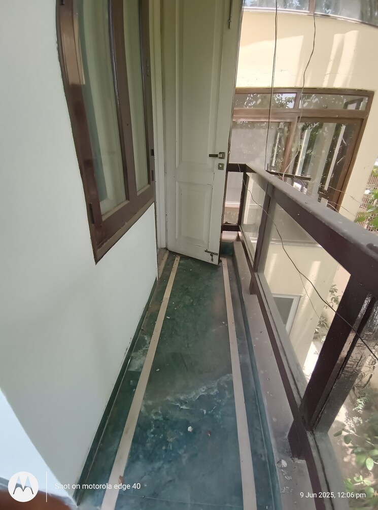 undefined, lajpat nagar iii 5 Bedroom 400 Sq.Yd. Builder Floor In Lajpat Nagar Iii Delhi 8799988