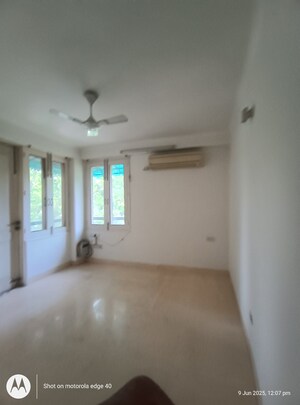 Furnished Amenities in 5 BHK Builder Floor at Lajpat Nagar Iii – for Sale