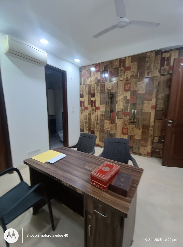 Kitchen, lajpat nagar iii 5 Bedroom 400 Sq.Yd. Builder Floor In Lajpat Nagar Iii Delhi 8799988