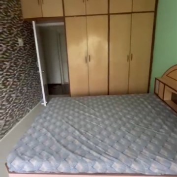 Master Bedroom in 2 BHK Apartment at Kandivali East – for Rent