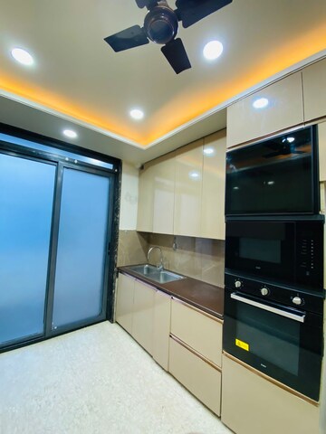 Kitchen in 4 BHK Builder Floor at Uppal Southend, Sector 49 – for Rent