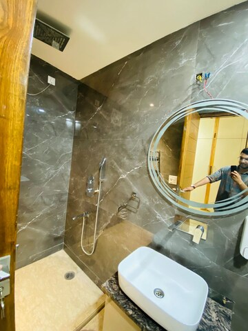 Furnished Amenities in 4 BHK Builder Floor at Uppal Southend, Sector 49 – for Rent