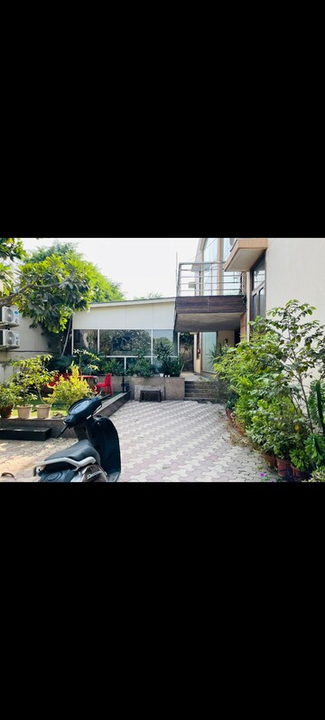 5 BHK Villa For Rent in Dera Mandi