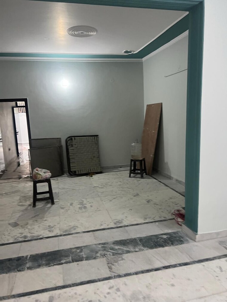  Parking, xu 1 greater noida 4 Bedroom 200 Sq.Mt. Independent House In Xu 1 Greater Noida Greater Noida 8800068