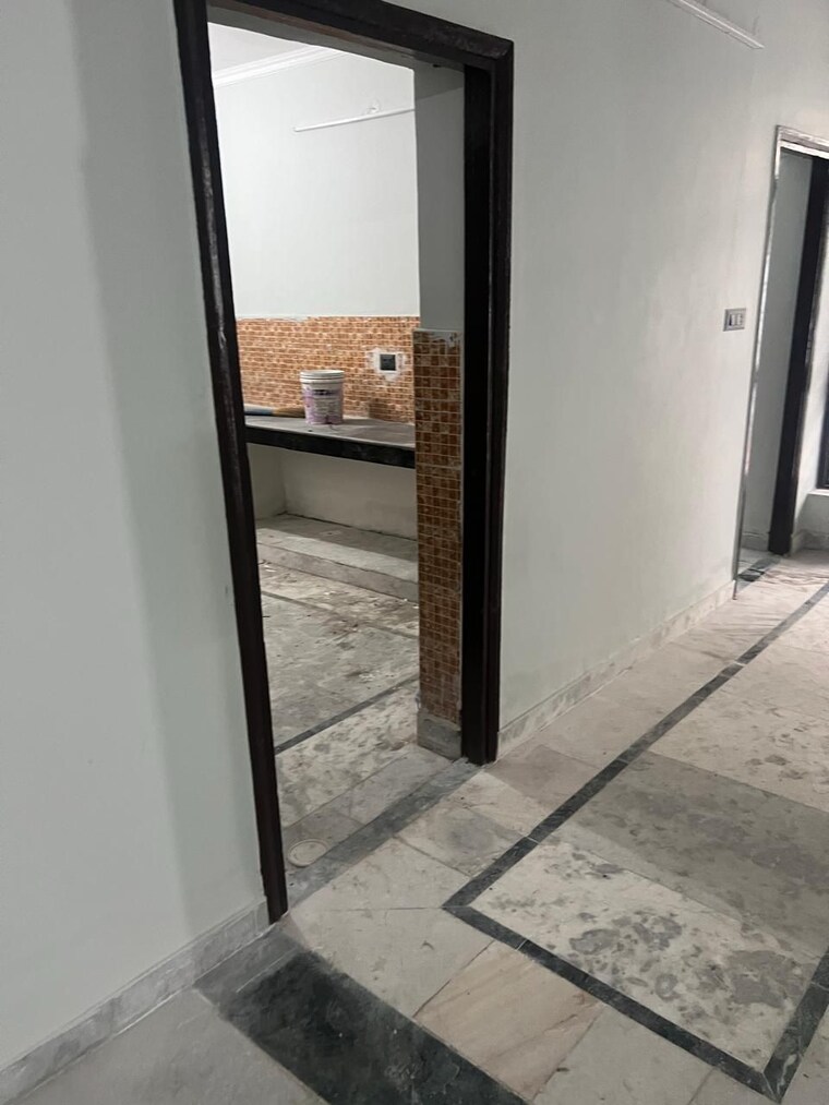 Room, xu 1 greater noida 4 Bedroom 200 Sq.Mt. Independent House In Xu 1 Greater Noida Greater Noida 8800068