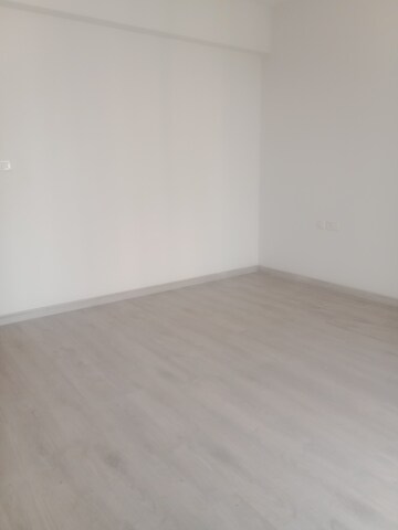 Room in 3 BHK Apartment at Shapoorji Pallonji Joyville Gurgaon, Sector 102 – for Rent