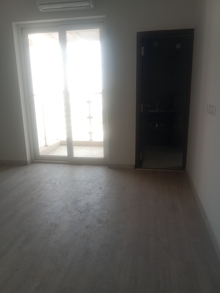 Room, shapoorji-pallonji-joyville-gurgaon 3 Bedroom 1852 Sq.Ft. Apartment In Sector 102 Gurgaon 8800078