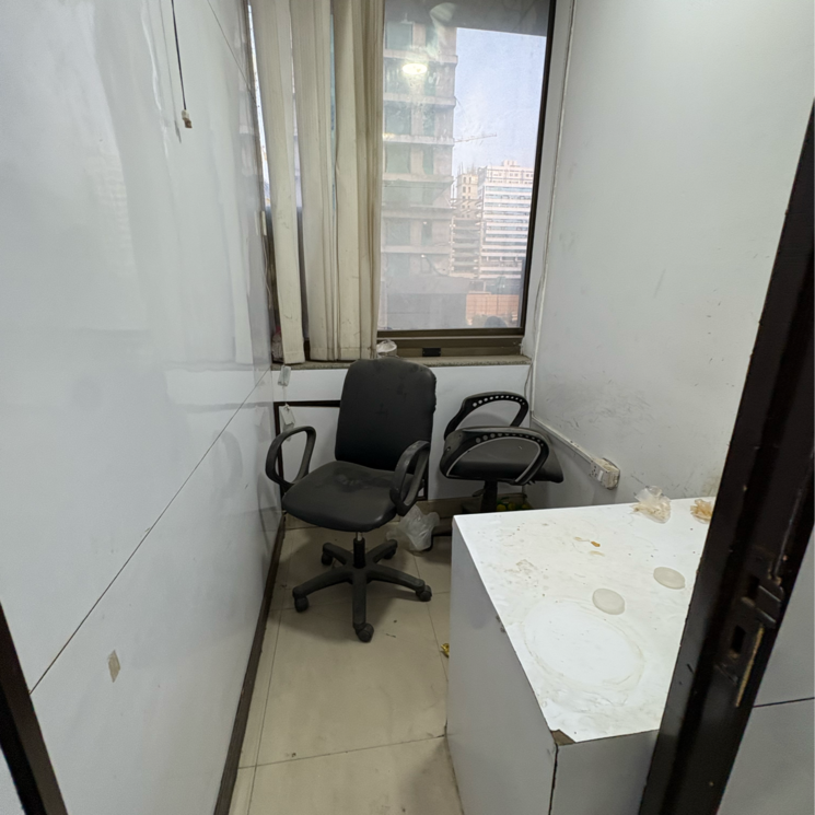 Team Area, netaji subhash place Commercial Office Space 804 Sq.Ft. In Netaji Subhash Place Delhi 8800082