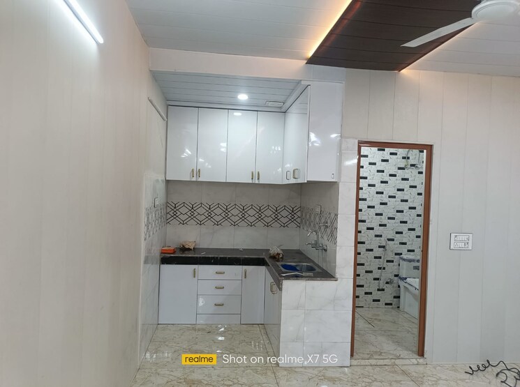 Kitchen, lajpat nagar 4 3 Bedroom 1800 Sq.Ft. Builder Floor In Lajpat Nagar 4 Delhi 8800105