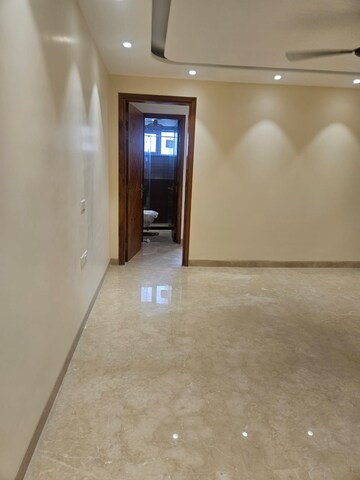 Room in 3 BHK Builder Floor at Lajpat Nagar 4 – for Sale