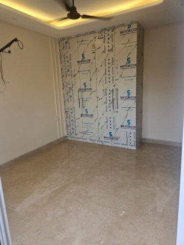 Room in 3 BHK Builder Floor at Lajpat Nagar 4 – for Sale