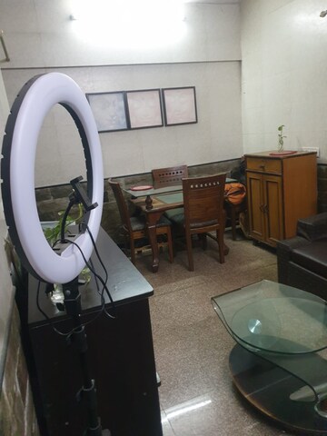 Master Bedroom in 2 BHK Apartment at Malad Apartment, Malad West – for Rent