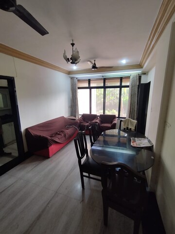 Master Bedroom in 2 BHK Apartment at Goregaon West View CHS, Goregaon West – for Rent