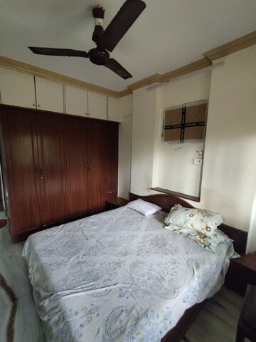 Bedroom in 2 BHK Apartment at Goregaon West View CHS, Goregaon West – for Rent