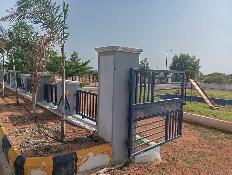 Balcony, akshita-golden-breeze-phase-4  181 Sq.Yd. Plot In Maheshwaram Hyderabad 8800120