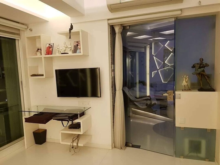 Living Room, lodha-amara 3 Bedroom 955 Sq.Ft. Apartment In Kolshet Road Thane 8800150