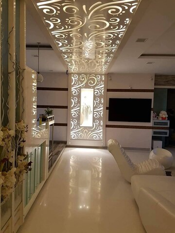 Building Lobby in 3 BHK Apartment at Lodha Amara, Kolshet Road – for Rent