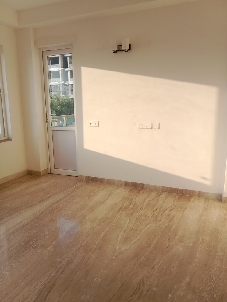 Room, adani-oyster-arcade 3 Bedroom 1689 Sq.Ft. Apartment In Sector 102 Gurgaon 8800226