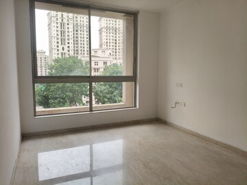 Room in 2 BHK Apartment at Hiranandani Estate Barca, Ghodbunder Road – for Rent
