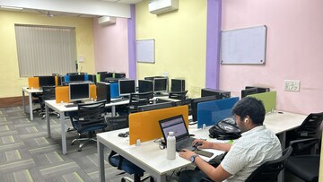 Team Area in  Office Space at JMD Megapolis, Sector 48 – for Rent