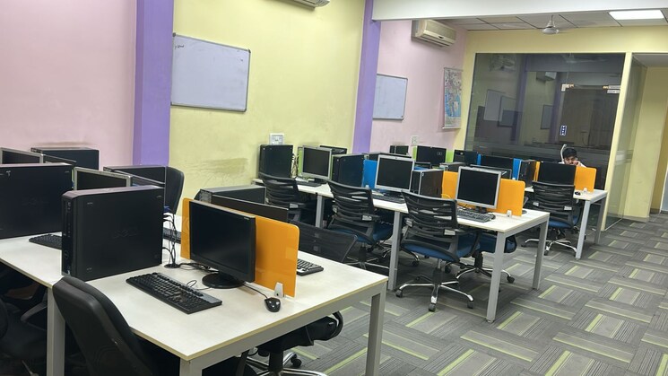 Team Area, jmd-megapolis Commercial Office Space 2500 Sq.Ft. In Sector 48 Gurgaon 8800213