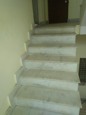 Staircase in 4 BHK Villa at JakhaN-Rajpur Road – for Sale