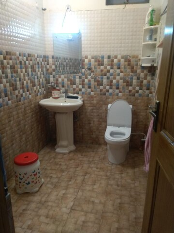 Bathroom in 4 BHK Villa at JakhaN-Rajpur Road – for Sale