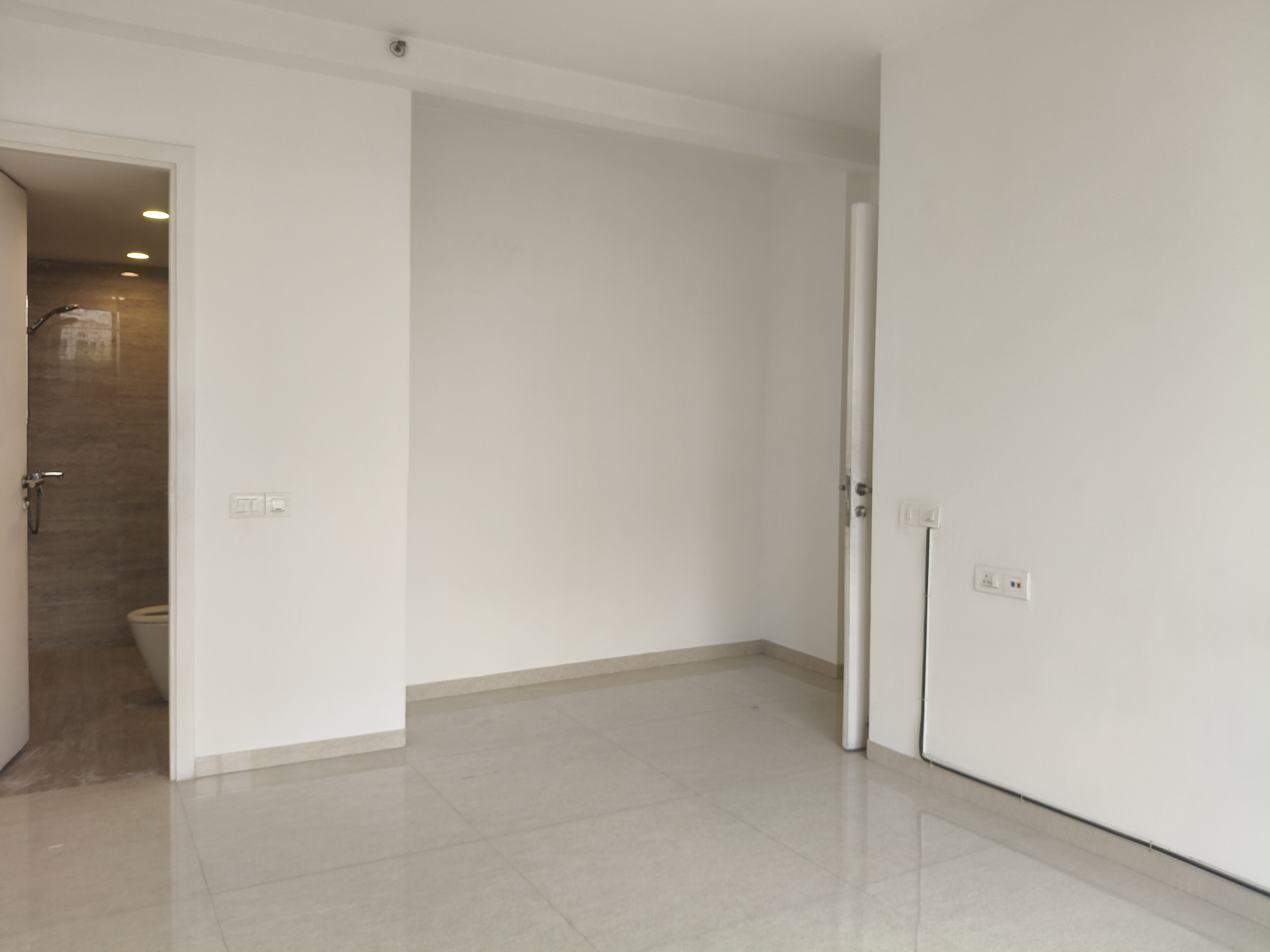 2 BHK + Extra Room 900 Sq.Ft. Apartment in Hiranandani Estate Pelican