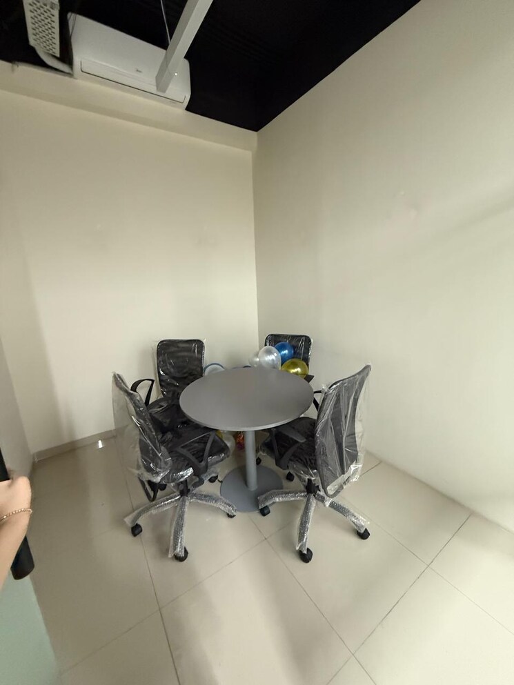 Team Area, akshar-business-park Commercial Office Space 1650 Sq.Ft. In Vashi Sector 19f Navi Mumbai 8800324