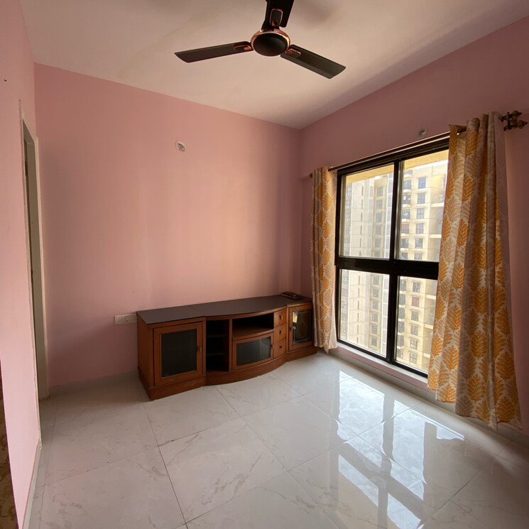 Room, runwal-gardens-phase-2 2 Bedroom 674 Sq.Ft. Apartment In Kalyan Shilphata Road Thane 8800293