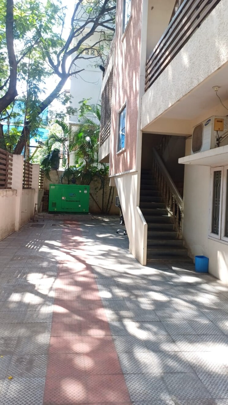 Balcony, sri nagar colony 6 Bedroom 4000 Sq.Ft. Independent House In Sri Nagar Colony Hyderabad 8800286
