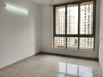 Room in 2 BHK Apartment at Hiranandani Delanna, Ghodbunder Road – for Rent