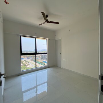 2 BHK Apartment For Rent in Runwal Gardens Phase 2, Kalyan Shilphata Road