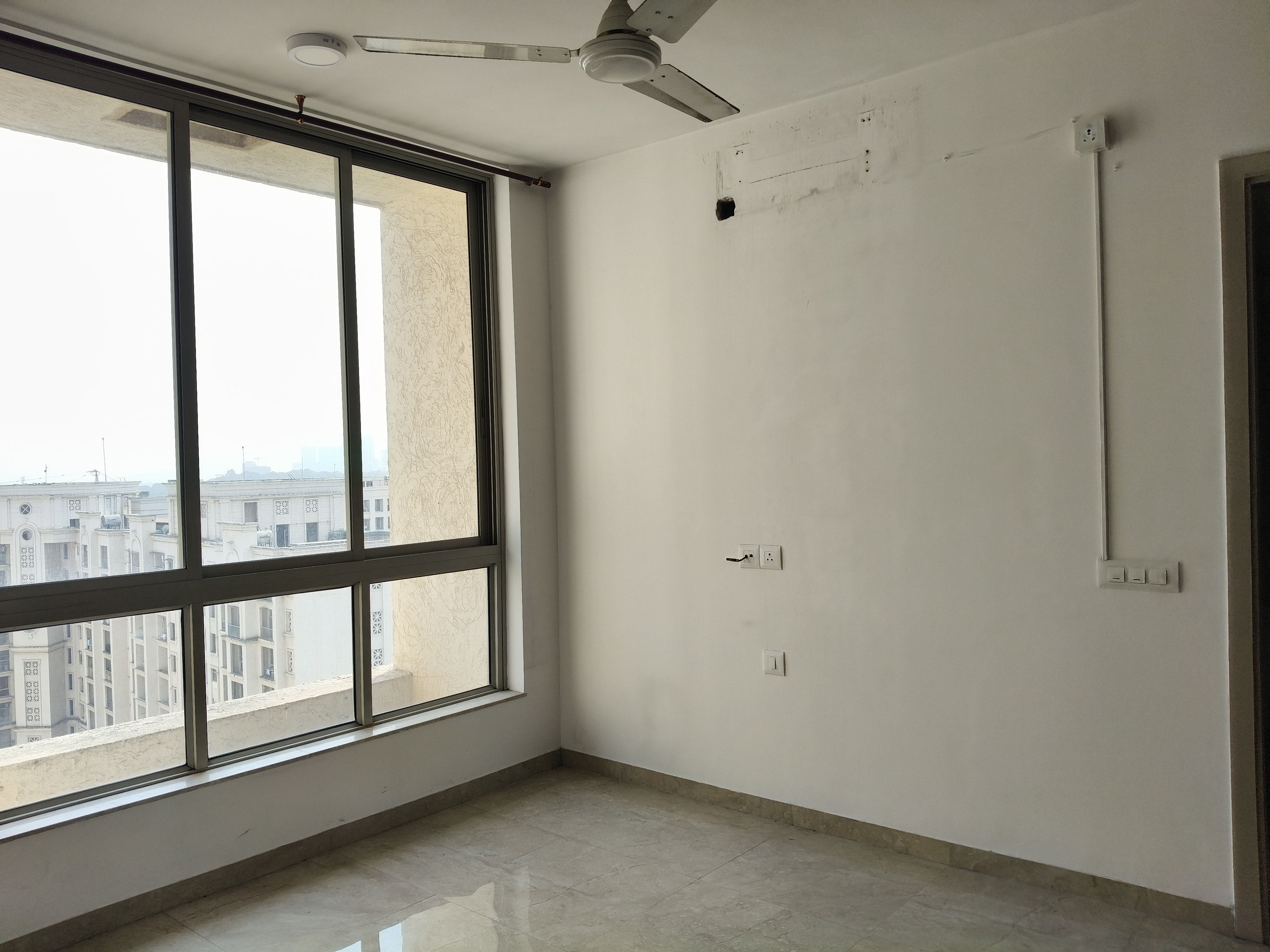 1 BHK Apartment For Rent in Hiranandani The Walk Ventana A & B