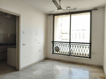 Room in 1 BHK Apartment at Hiranandani The Walk Ventana A & B, Ghodbunder Road – for Rent