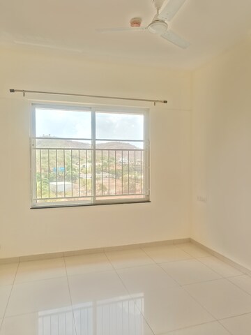 Room in 2 BHK Apartment at Kolte Patil Life Republic, Hinjewadi – for Rent
