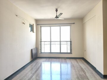 Room in 2 BHK Apartment at Vijay Orovia, Ghodbunder Road – for Rent