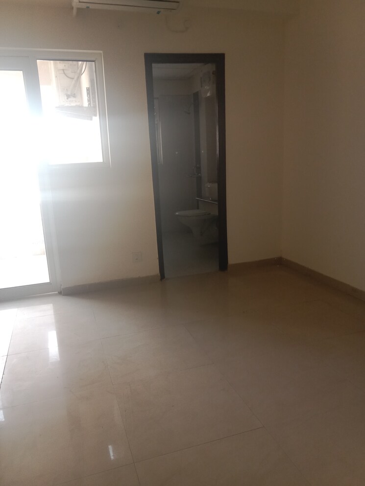 Room, ramprastha-city-the-atrium 3 Bedroom 1900 Sq.Ft. Apartment In Sector 37d Gurgaon 8800344