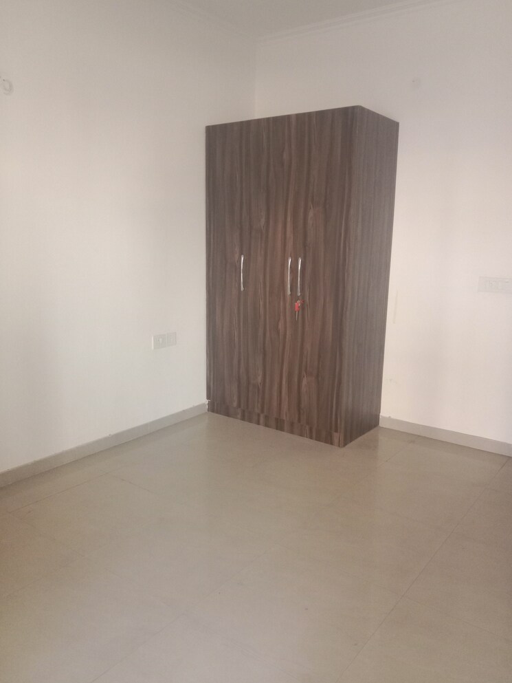 Room, ramprastha-city-the-atrium 3 Bedroom 1900 Sq.Ft. Apartment In Sector 37d Gurgaon 8800344