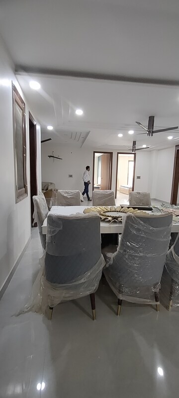 Living Room in 4 BHK Builder Floor at Sector 85 – for Sale