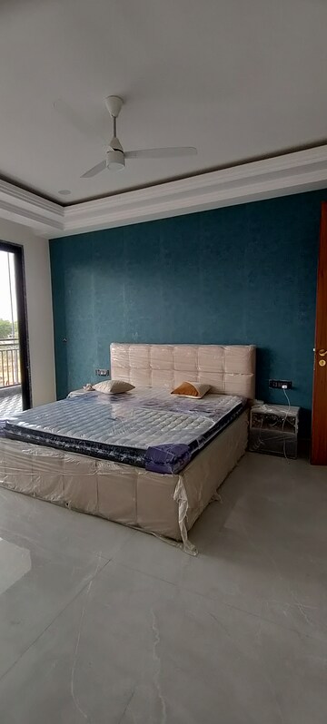 Master Bedroom in 4 BHK Builder Floor at Sector 85 – for Sale