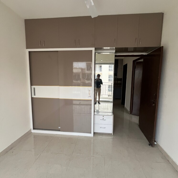 Room, signature-orchard-avenue-2 2 Bedroom 656 Sq.Ft. Apartment In Hayatpur Gurgaon 8800362