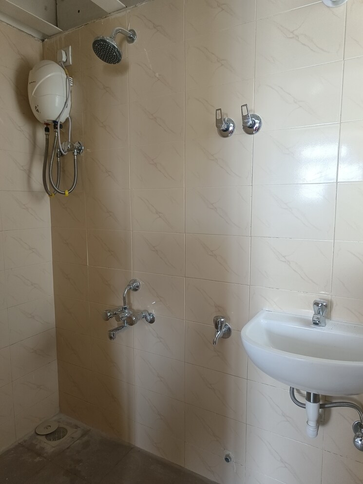 Bathroom, goregaon east Pg For Boys In Goregaon East 8800393