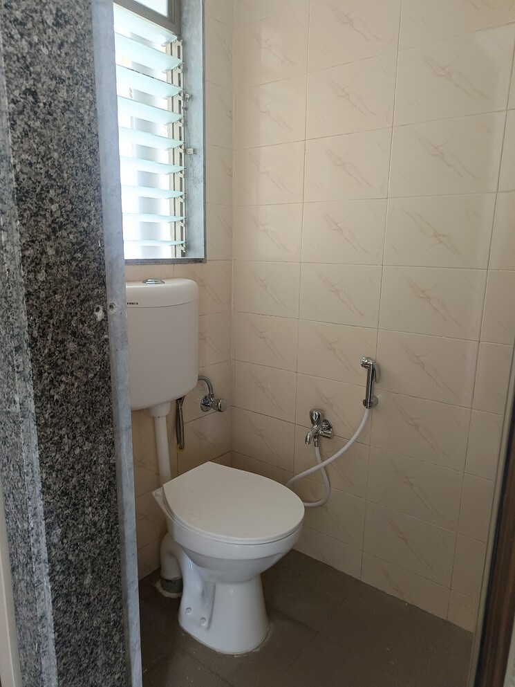 Bathroom, goregaon east Pg For Boys In Goregaon East 8800393