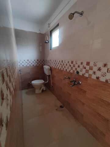 Bathroom in 1 BHK Apartment at RWA Metro Apartments, Sector 71 – for Rent
